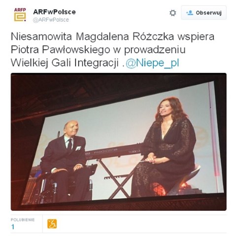Akademia Rozwoju Filantropii w Polsce twittuje o prowadzącej Galę - Magdalenie Różczce