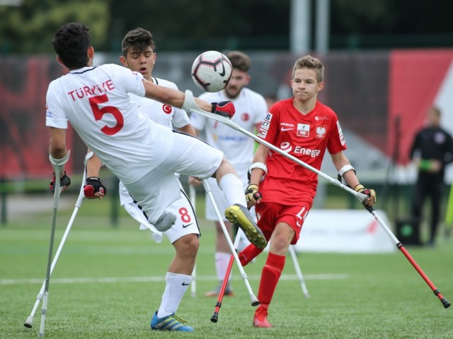 14-letni Maks Moroz wśród tureckich zawodników