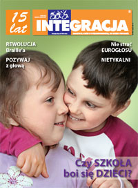 Okładka Integracji 2/2009: chłopiec i dziewczynka.