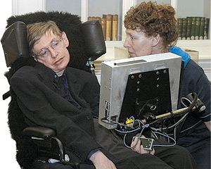 Stephen Hawking z żoną