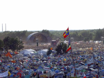 zdjęcie: widok terenu festiwalu z góry