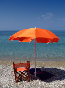 zdjęcie: parasol plażowy nad brzegiem morza
