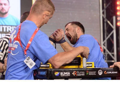 Zdjęcie promujące galerię Dosłowny grad medali polskich armwrestlerów!